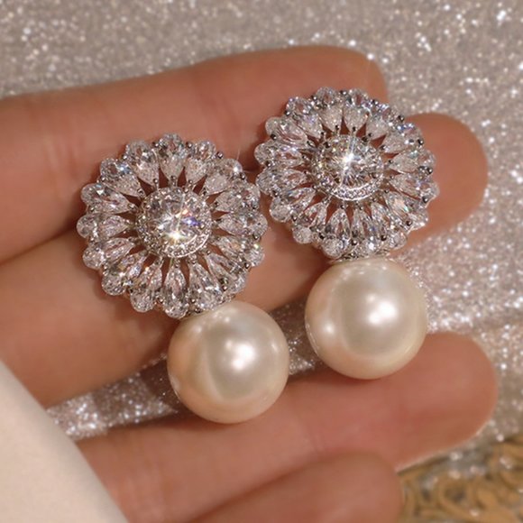 Jewelry - New Round Teardrop Diamond Silver Pearl Earrings